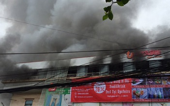 Cháy tại khu nhà số 1 Nguyễn Quý Đức, Hà Nội