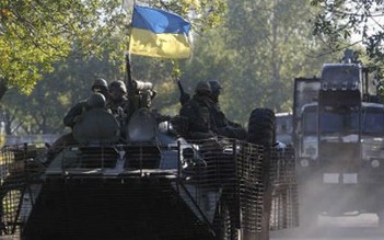Ukraine tăng gấp đôi ngân sách quốc phòng năm 2015