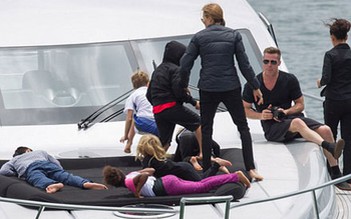 Brad Pitt - Angelina Jolie thuê siêu du thuyền đưa con đi chơi