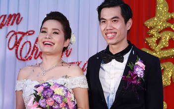 Ca sĩ Đoàn Thúy Trang lên xe hoa với tác giả 'Tình yêu màu nắng'