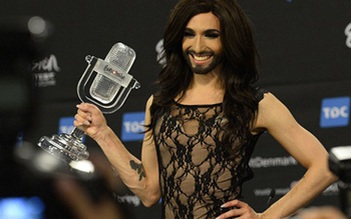 'Nữ ca sĩ có râu' đăng quang Tiếng hát truyền hình châu Âu
