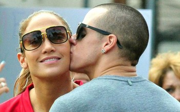 Bị ‘cắm sừng’, Jennifer Lopez quyết đá đít ‘phi công’