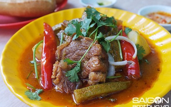 'Huyền thoại' cà ri dê Bảy Hồng ở Sài Gòn