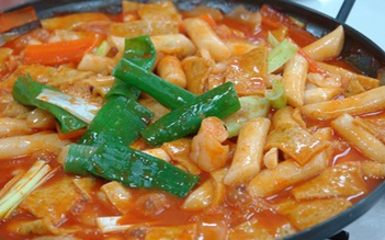Học nấu Tteokbokki trên đất Hàn