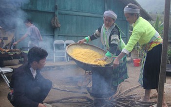 Ăn mèn mén trên cao nguyên đá Đồng Văn