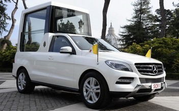 Mercedes tiếp tục 'độc quyền' xe Giáo hoàng