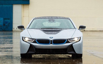BMW giới thiệu công nghệ chiếu sáng tương lai trên xe hơi