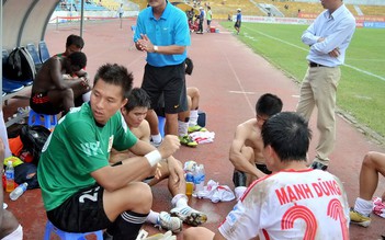 Cầu thủ V.Ninh Bình bị phạt 1 tháng lương vì “đình công”