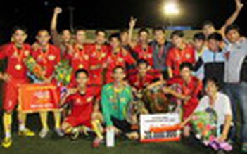 Hơn 200 đội bóng dự tranh giải Tuyên Sơn Foundation Cup 2012