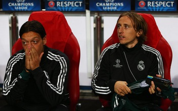 Luka Modric và Alex Song gây thất vọng ở La Liga