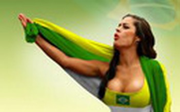 Hoa hậu World Cup quay sang cổ vũ tuyển Brazil