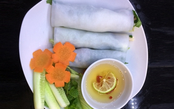 Phở cuốn Hà Nội gói trọn niềm thương nhớ