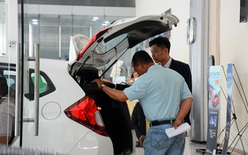 Giá ô tô miễn thuế nhập khẩu từ ASEAN không giảm như kỳ vọng
