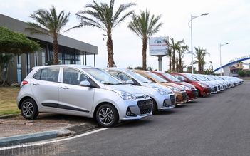 Ô tô Hyundai tại Việt Nam ồ ạt giảm giá bán