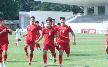 Thay đổi lối chơi, U.19 Việt Nam thắng đậm U.19 Philippines 4-1 ở lượt trận thứ 2