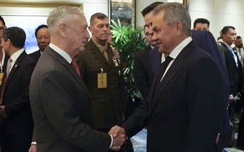 Bộ trưởng Quốc phòng Mỹ Mattis lần đầu gặp người đồng cấp Nga