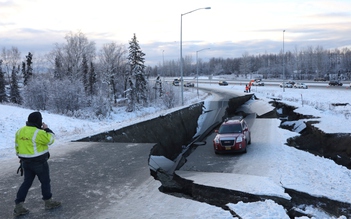 Động đất mạnh 7 độ Richter gây thiệt hại lớn tại Alaska