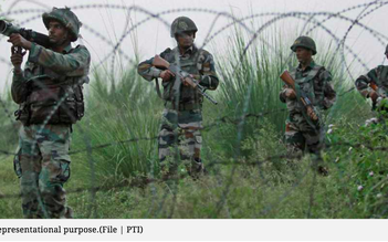 Ấn Độ, Pakistan đấu súng tại Kashmir
