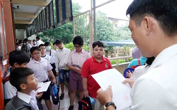 Sáng nay, học sinh làm bài khảo sát lớp 6 Trường THPT chuyên Trần Đại Nghĩa