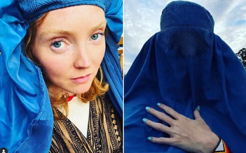 Siêu mẫu Anh bị chỉ trích khi đăng ảnh mặc trang phục dưới thời Taliban