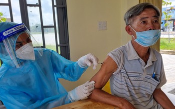 Đồng Nai: Hàng chục ngàn người dân, công nhân tiêm vắc xin Sinopharm