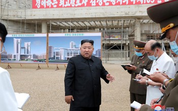 Hai miền Triều Tiên hứng mưa lớn, Chủ tịch Kim Jong-un thăm vùng lũ lụt