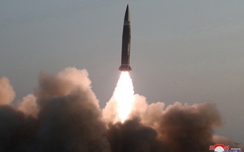 Triều Tiên nói gì về loại tên lửa vừa được phóng?