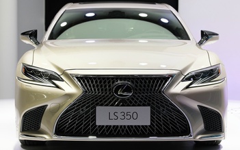 Lexus ra mắt phiên bản giá rẻ cho dòng xe LS