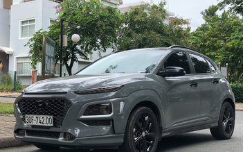 Hyundai Kona lạ mắt với màu 'xi măng'