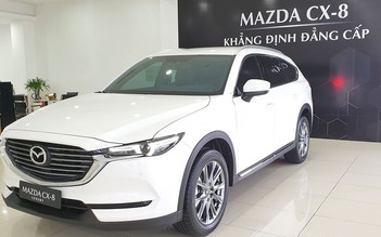 Mazda CX-8 giảm giá 100 triệu đồng “đấu” Hyundai SantaFe