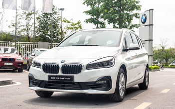 BMW 218i giảm gần 300 triệu đồng tại Việt Nam vì kén khách