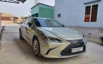 Lexus ES 250 dùng 3 tháng bán lỗ 300 triệu đồng