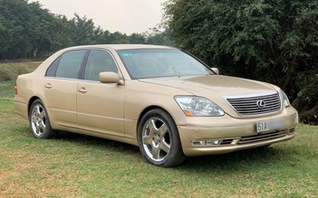 Lexus LS430 14 năm tuổi giá hơn 600 triệu đồng