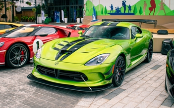 Dodge Viper ACR Snakeskin độc nhất Việt Nam, xe số sàn giá trên 20 tỉ đồng