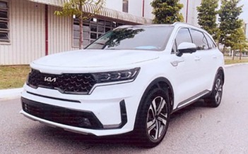 Kia Sorento HEV 2023 dùng động cơ lai xăng - điện lộ diện tại Việt Nam