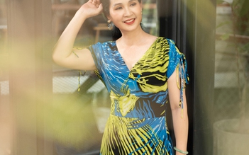 NSND Lan Hương thay đổi phong cách thời trang ở tuổi U60