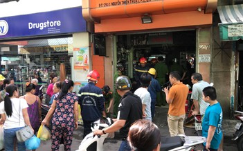 Cháy tiệm làm tóc gần chợ Nguyễn Thiện Thuật, nhiều tiểu thương hoảng hốt