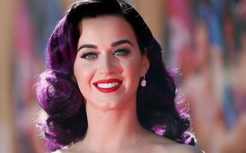 Katy Perry bất ngờ vượt mặt Taylor Swift, trở thành nữ ca sĩ kiếm tiền nhiều nhất