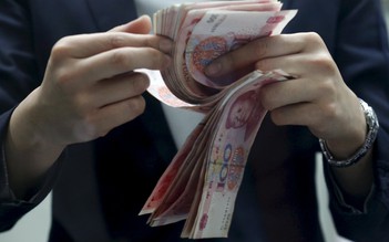 Trung Quốc 'bốc hơi' 676 tỉ USD