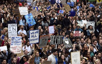 Scotland và Gibraltar tìm đường ở lại EU