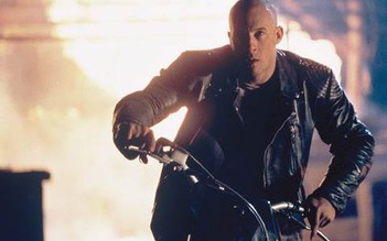Vin Diesel mặc lại chiếc áo khoác huyền thoại trong 'xXx: Phản đòn' vì... Mark Zuckerberg