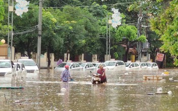 Bình Định ngập lụt diện rộng, sạt lở nhiều nơi
