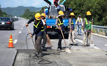 Lại 'vá' tuyến cao tốc 34.000 tỉ đồng Đà Nẵng - Quảng Ngãi