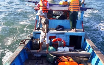 Quảng Nam: Ngư dân mắc chân vào lưới bị cuốn rơi xuống biển mất tích
