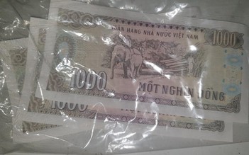 Hỗ trợ thiệt hại mưa bão chỉ 2.000 đồng: Có người bọc kỹ số tiền để... làm kỷ niệm
