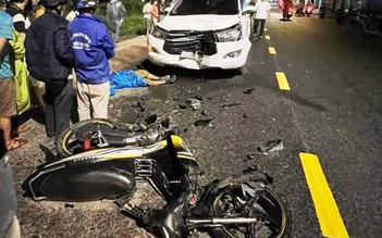 Quảng Nam: Xe máy biến dạng sau cú va với ô tô, người đàn ông tử vong