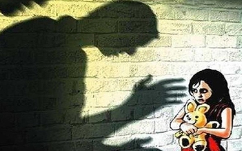 Khởi tố, bắt tạm giam nghi phạm hiếp dâm cháu gái họ 9 tuổi ở Hà Nội