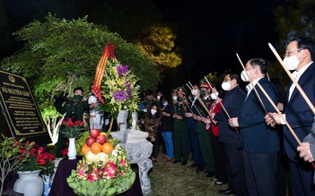 Lãnh đạo Đảng, Nhà nước dâng hương tưởng niệm Đại tướng Võ Nguyên Giáp