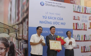Shinhan Finance trao tặng ‘Tủ sách của những ước mơ’ cho thư viện tỉnh Bắc Giang