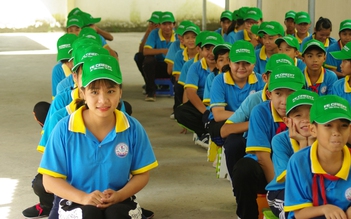 Hơn 100 suất học bổng và khóa học tự vệ đến với trẻ em tỉnh Trà Vinh